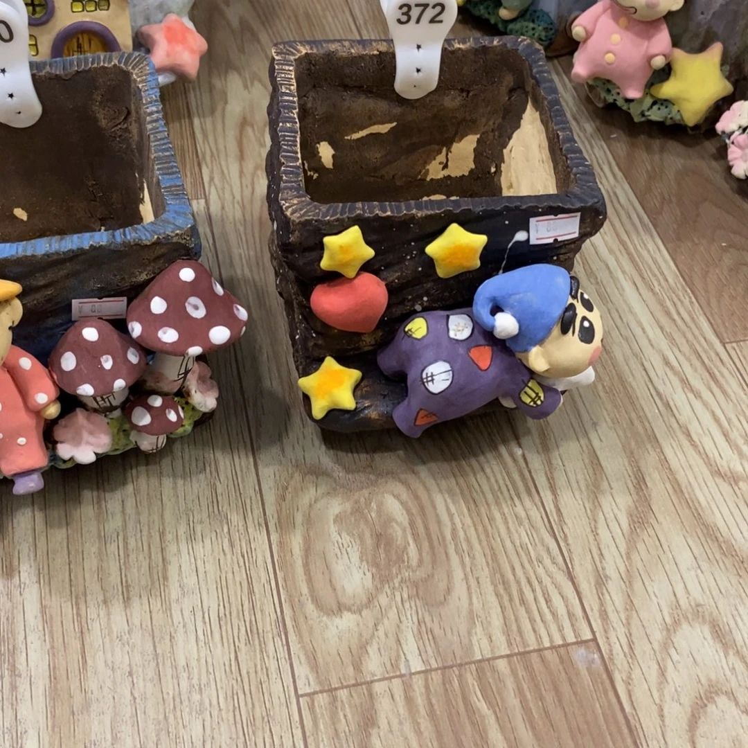 y***a白狐粗陶手捏花盆