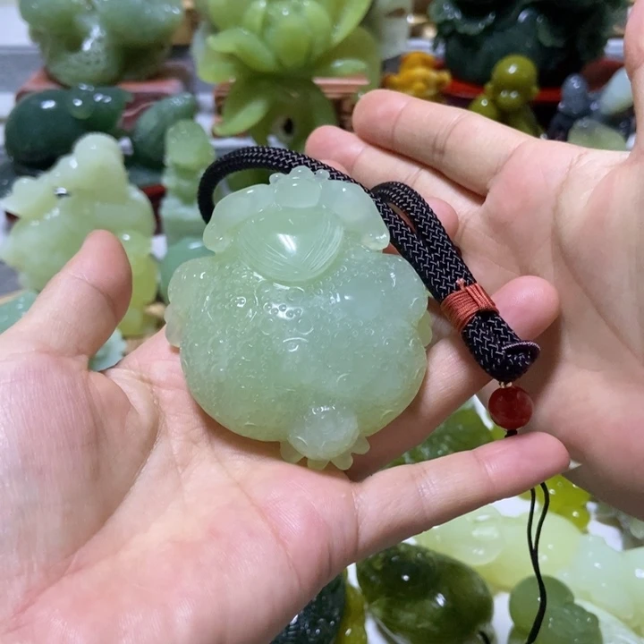 【闪购商品】蛇纹石玉把件未镶嵌来*堂