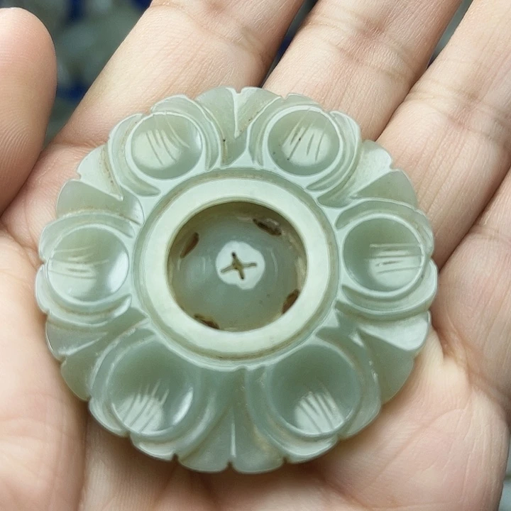 和田玉（青白玉）未镶嵌颈饰