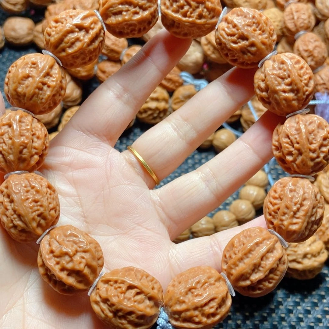 文玩核桃手串陈**?荔枝纹