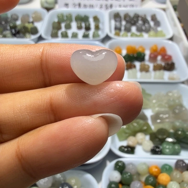 未镶嵌和田玉珠宝半成品