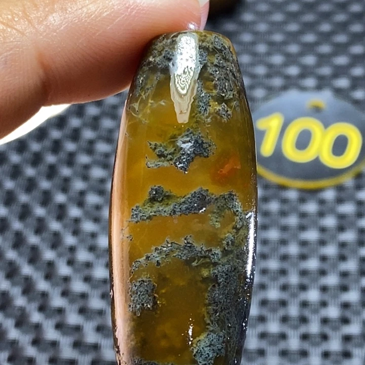****高未镶嵌颈饰玛瑙/玉髓