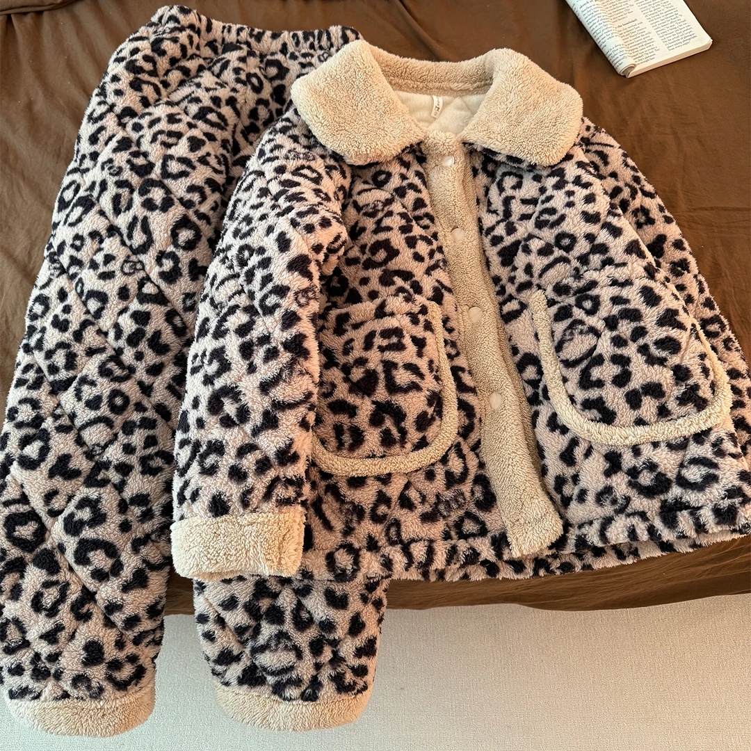 简约休闲风睡衣女冬季豹纹三层珊瑚绒夹棉加厚保暖开衫家居服套装