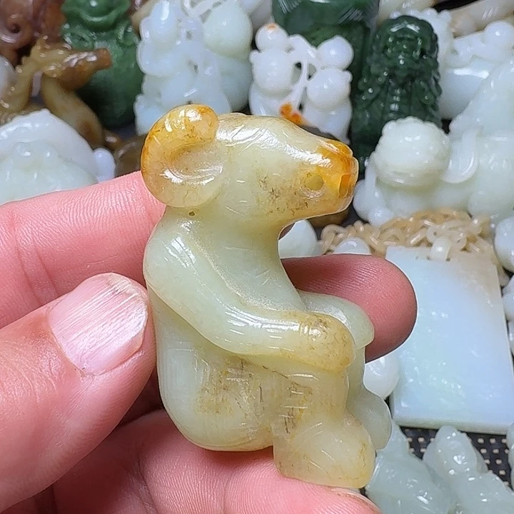 和田玉未镶嵌挂件