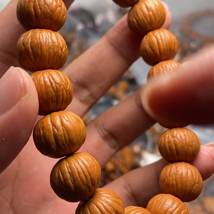 猴头核桃吊坠文玩手串