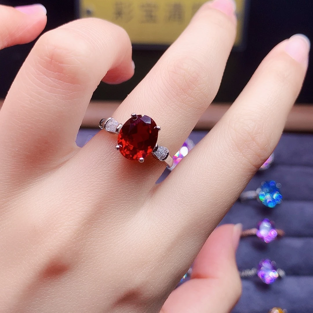 银S925镶嵌红宝石戒指