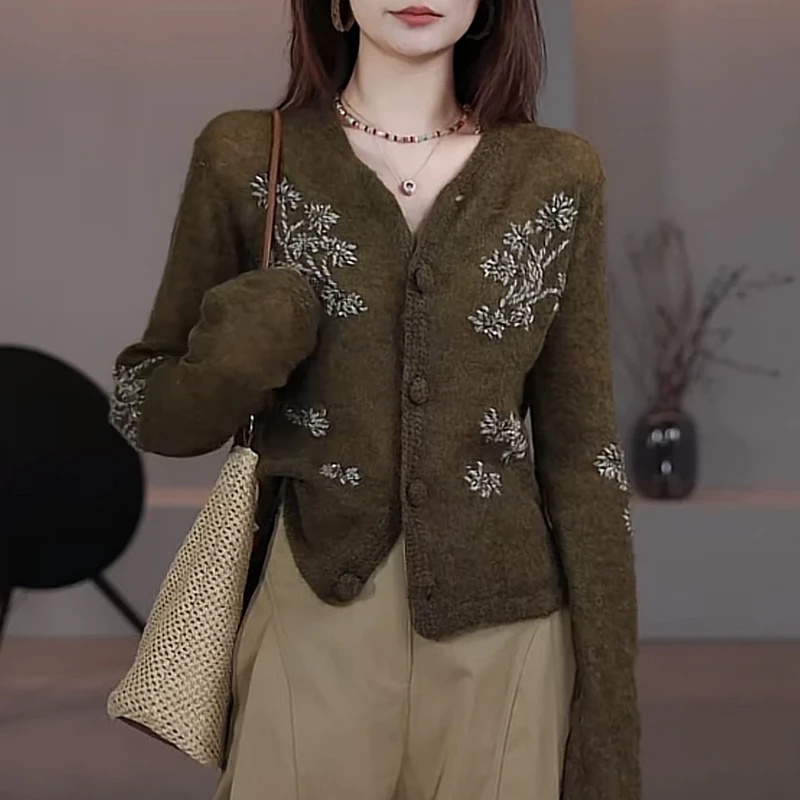 2025今年流行洋气时髦开衫毛衣外套小众女装减龄百搭气质针织衫Y