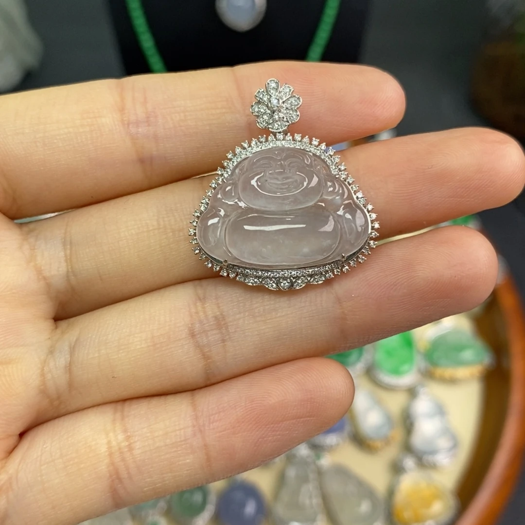 翡翠18K金镶嵌颈饰翡翠