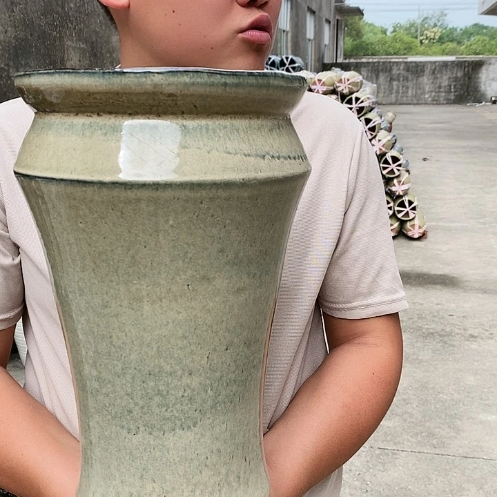 紫砂花盆口22高38瑕疵