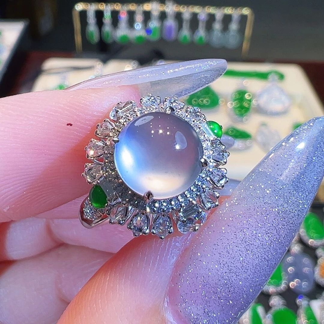 翡翠戒指18K金镶嵌翡翠