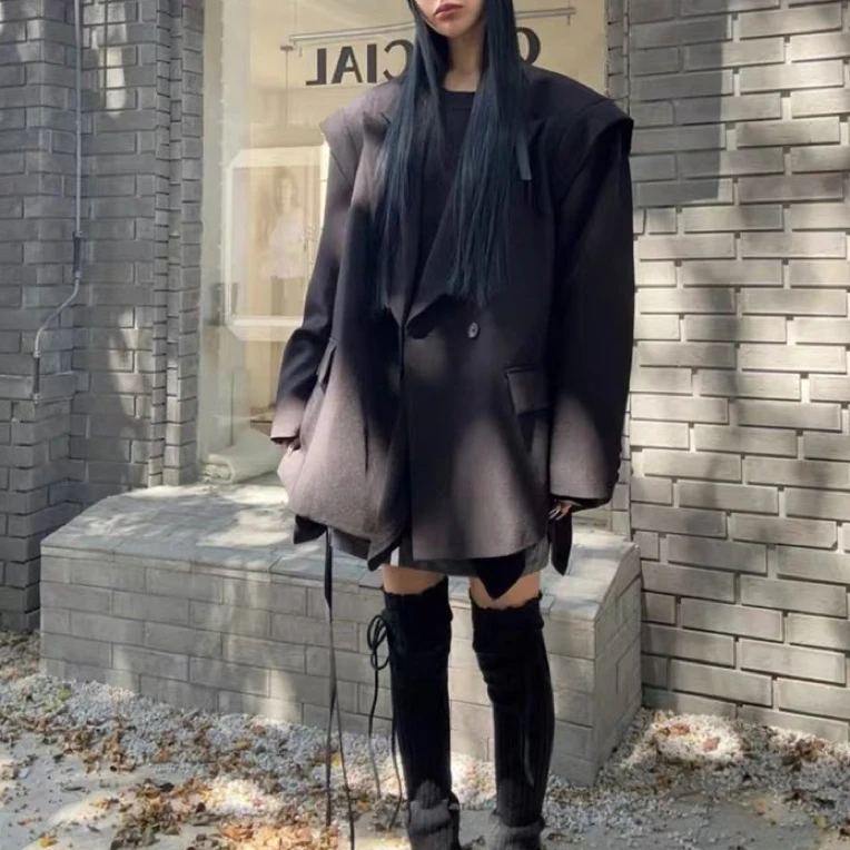 秋冬新款宽松显瘦百搭时尚高级感正肩系带收腰垫肩加棉西装外套女