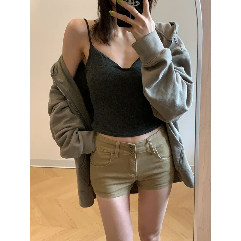 卡其色中高腰慵懒双扣牛仔短裤女辣妹显瘦紧身弹力丰胯包臀热裤子
