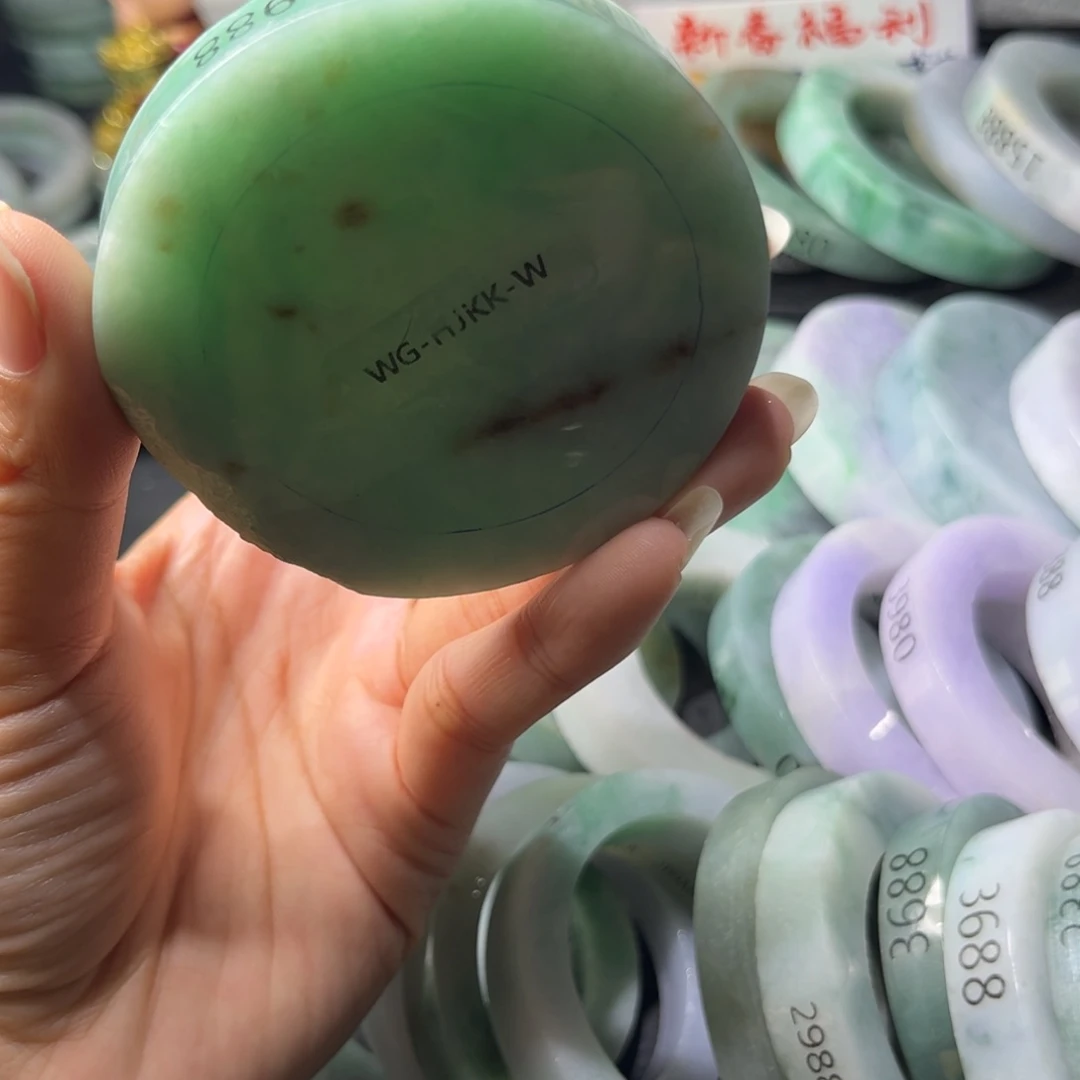 定制翡翠手镯未镶嵌