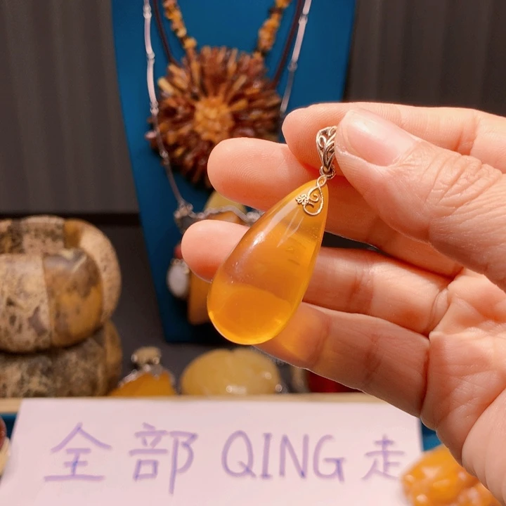琥珀颈饰未镶嵌波兰设计款琥珀蜜蜡