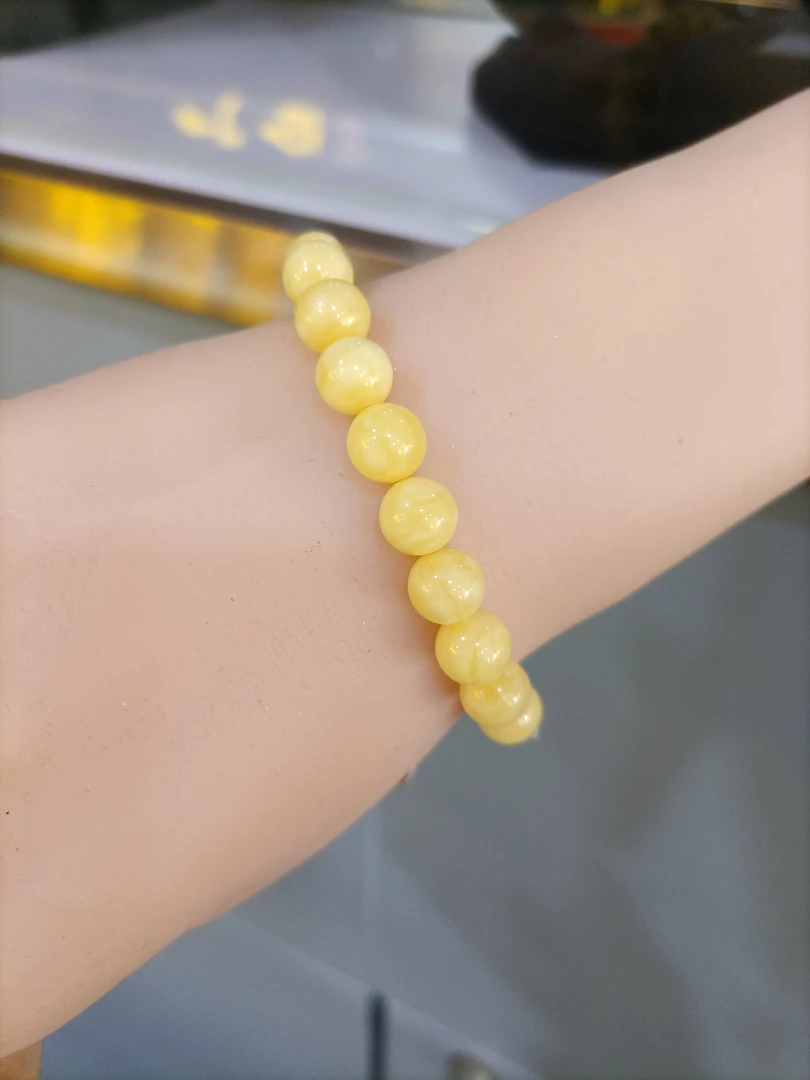 性价比超高的天然蜜蜡手串随机发货