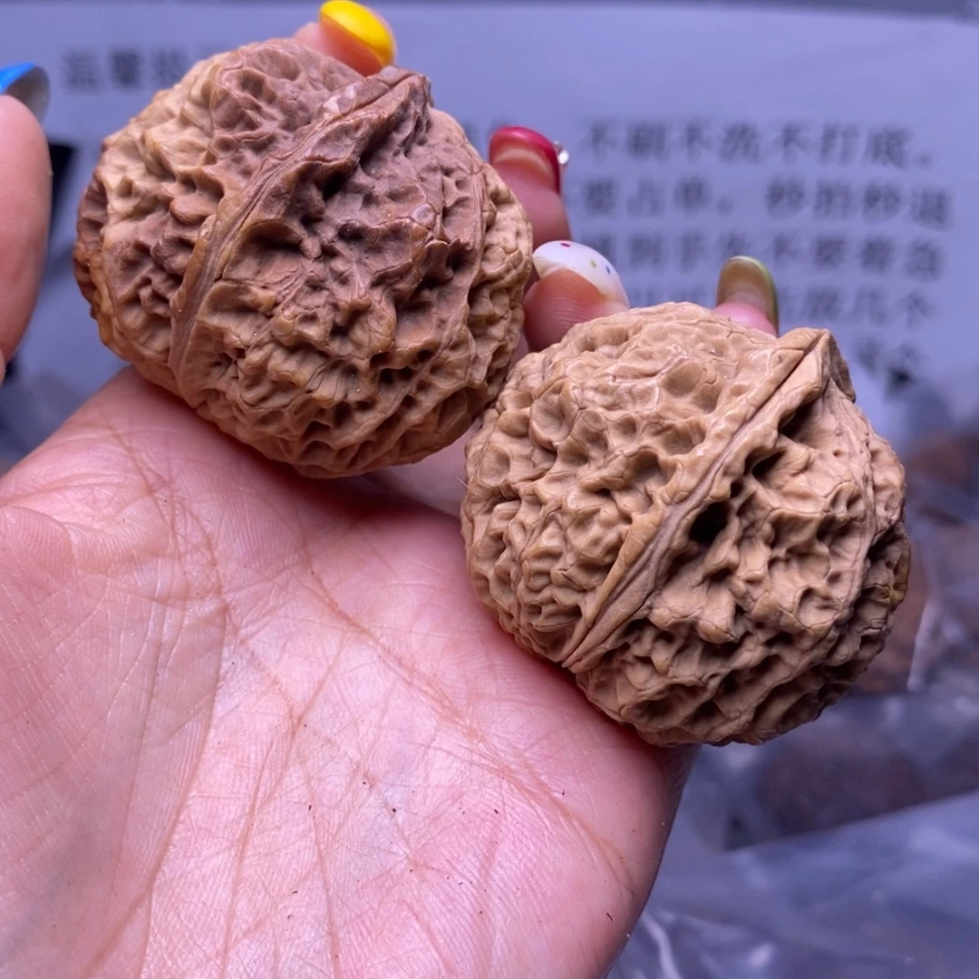 把件文玩核桃云南野生铁核桃29号45mm摩擦
