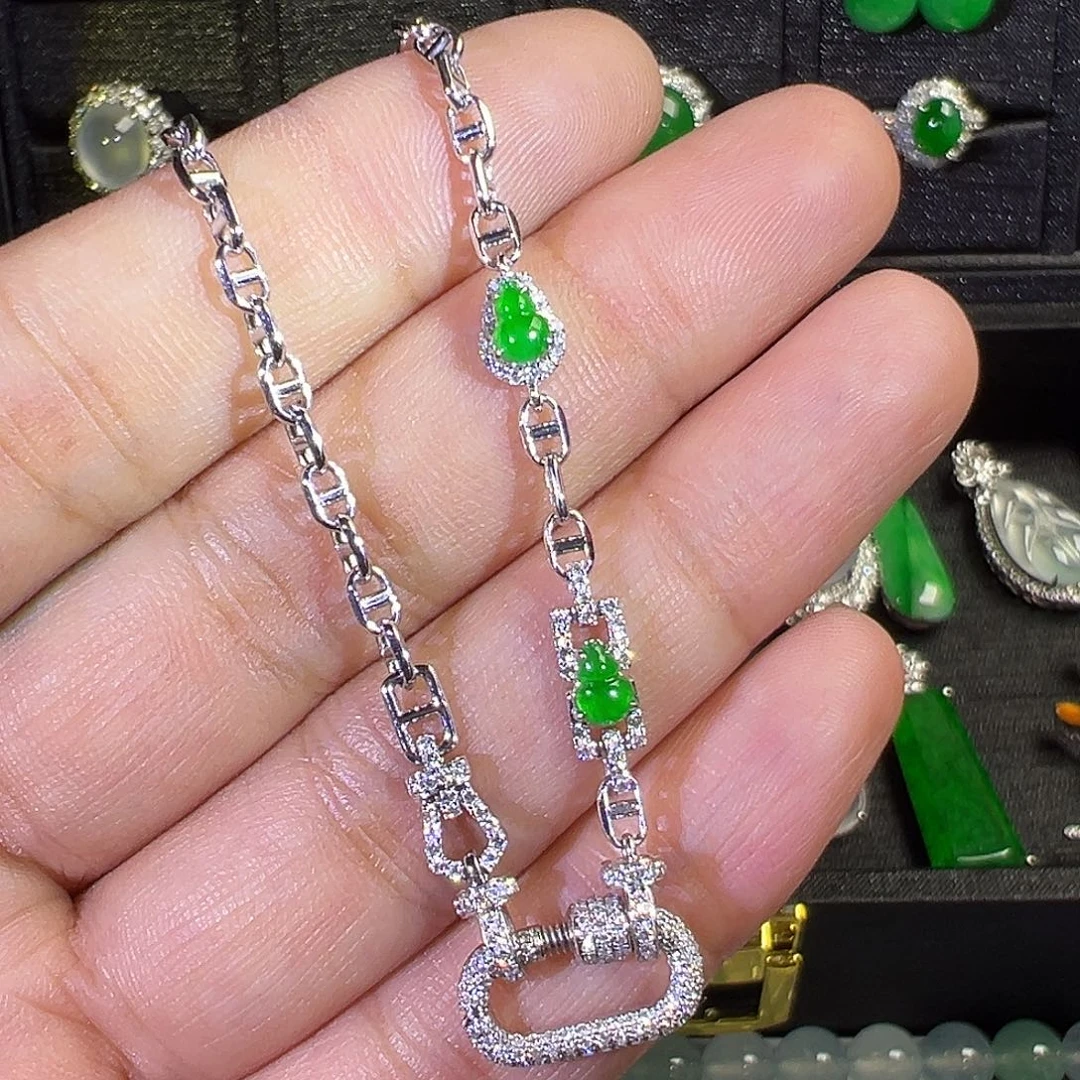 翡翠18K金镶嵌颈饰高冰辣阳绿葫芦万能链