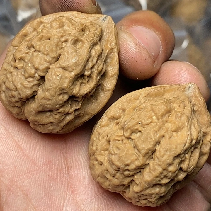 文玩核桃把件志成云铁文玩76