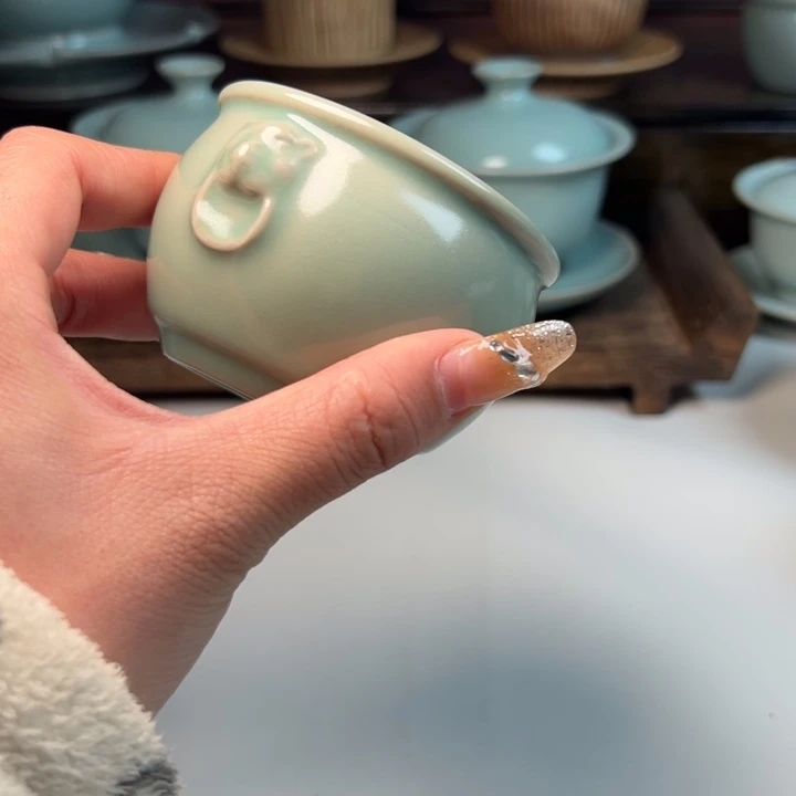 瓷片微瑕哈哈哈哈哈哈哈