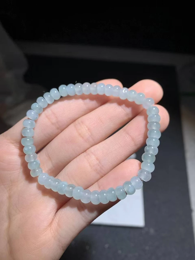 （卡5+）翡翠手串F1577