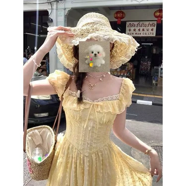 甜美温柔风奶黄色方领连衣裙夏季少女感减龄显瘦泡泡袖在逃公主裙