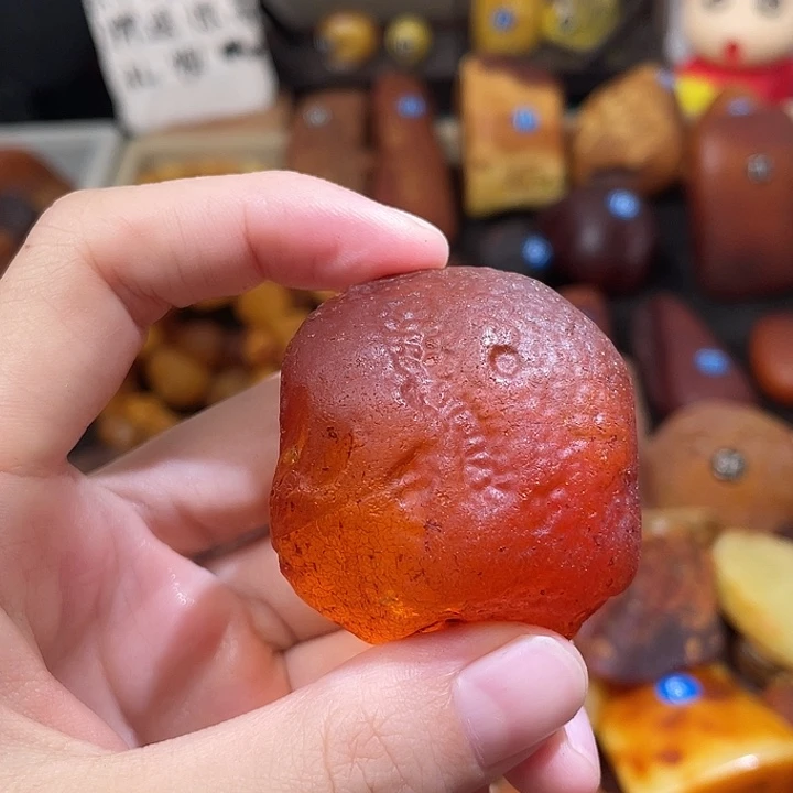 琥珀未镶嵌珠宝奇石吊坠