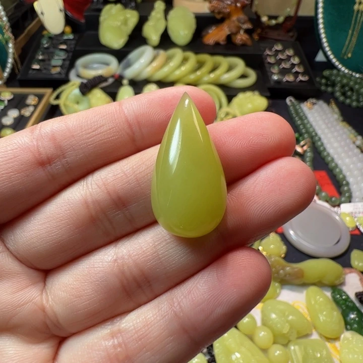 和田玉（黄玉）颈饰未镶嵌