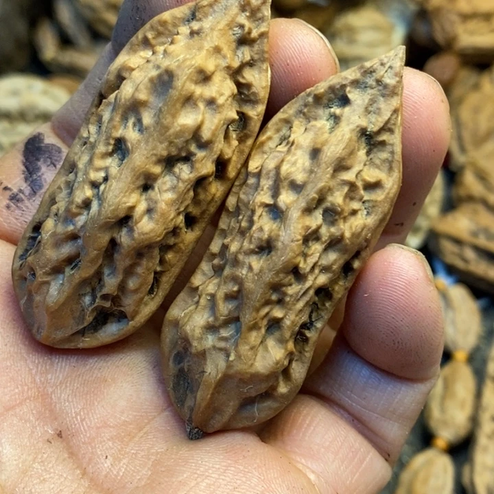 郑***耐文玩核桃吊坠娜姐192