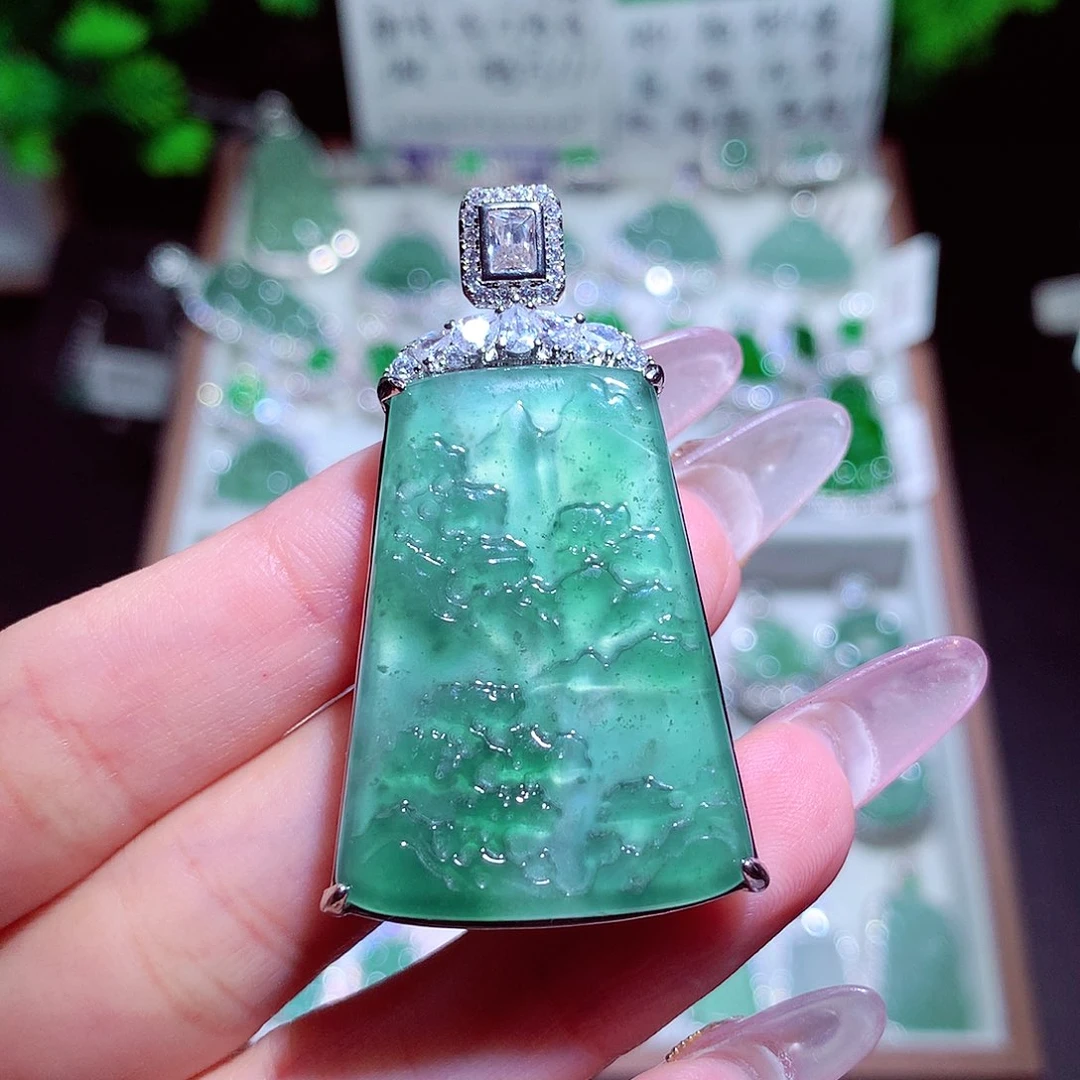 颈饰未镶嵌翡翠翡翠