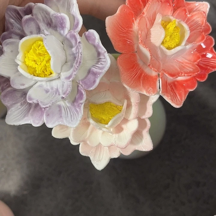 陶瓷三朵大牡丹花默认微瑕介意勿拍