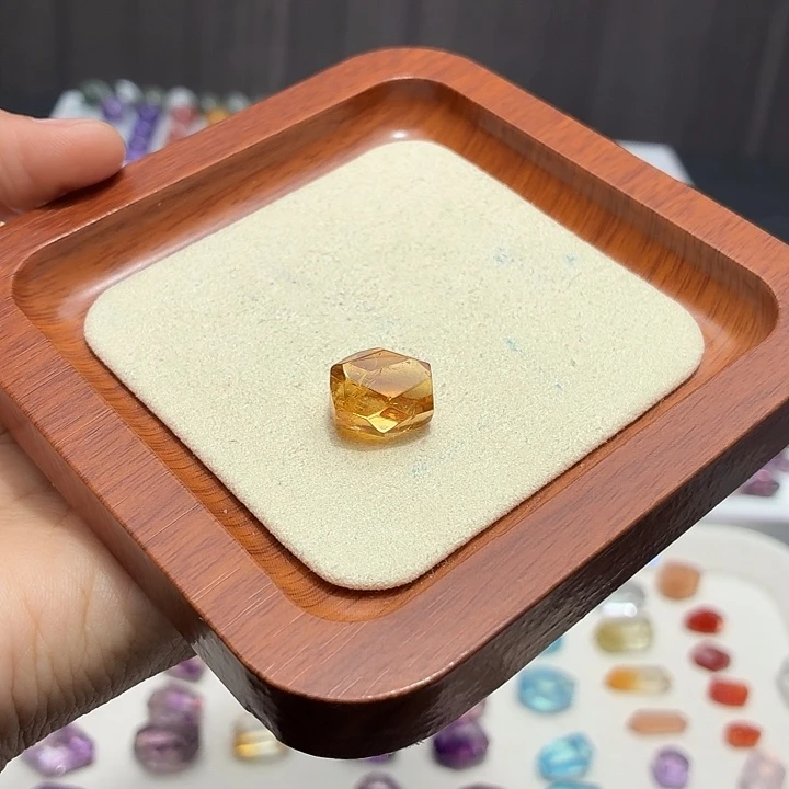 水晶珠宝半成品未镶嵌黄水随型打孔定制不退换