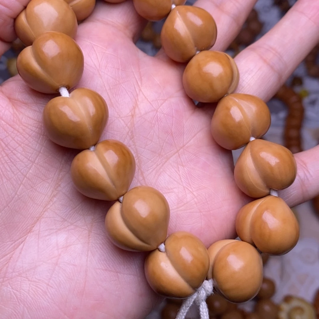 把件猴头核桃柯基屁桃高定