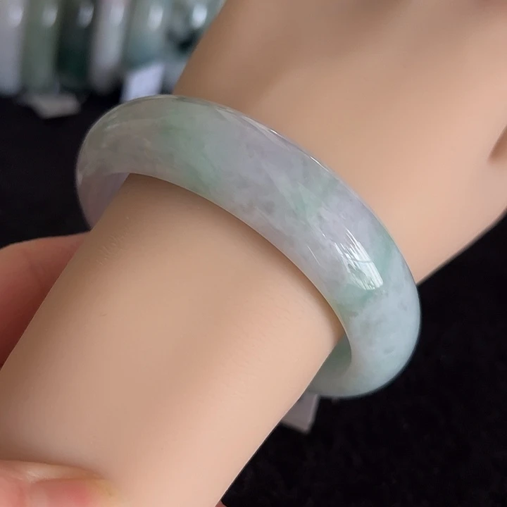 翡翠未镶嵌手镯编号57520圈口61