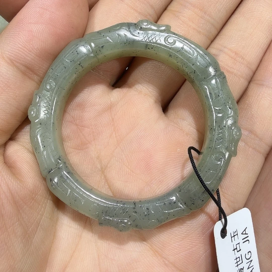 D***哥和田玉未镶嵌挂件