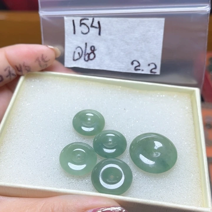 定制翡翠未镶嵌不
