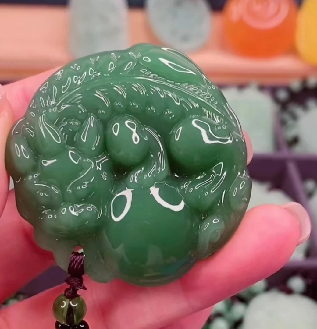 非金属玻璃项链 Q42.深绿霸王貔貅抱宝吊坠时尚百搭款.