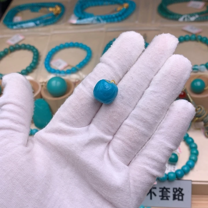 未镶嵌绿松石珠宝奇石