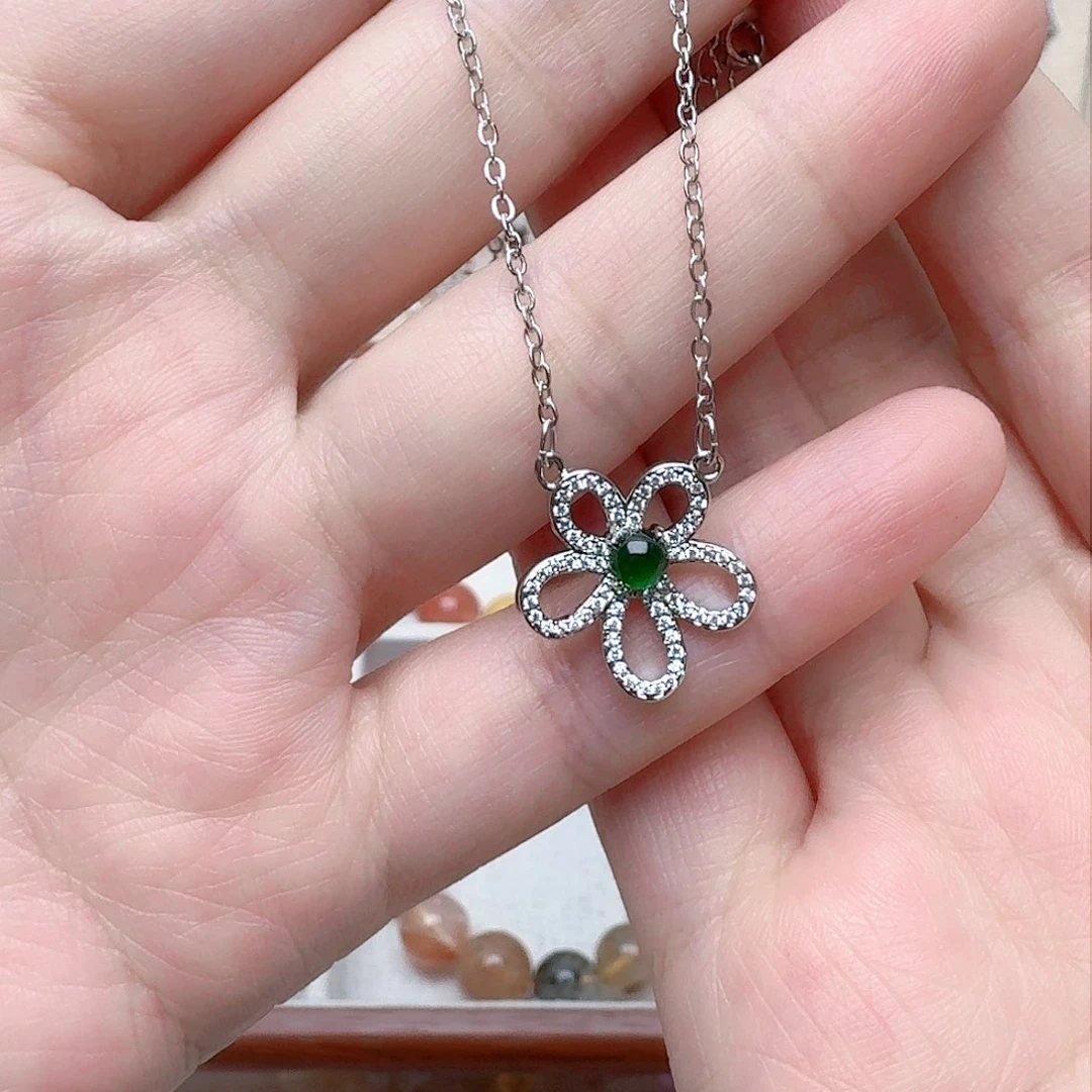 翡翠颈饰未镶嵌吊坠