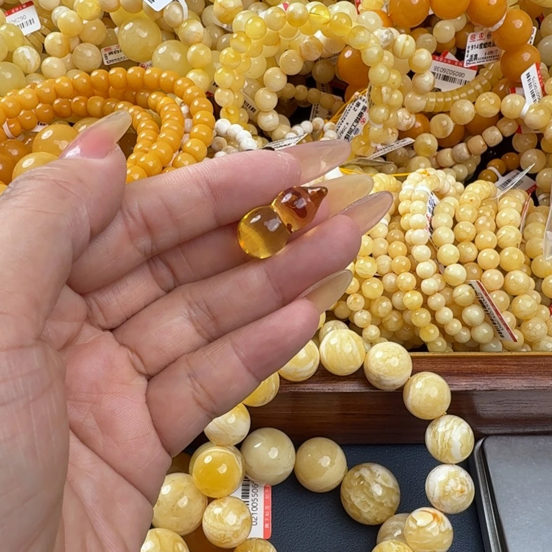 琥珀未镶嵌珠宝奇石