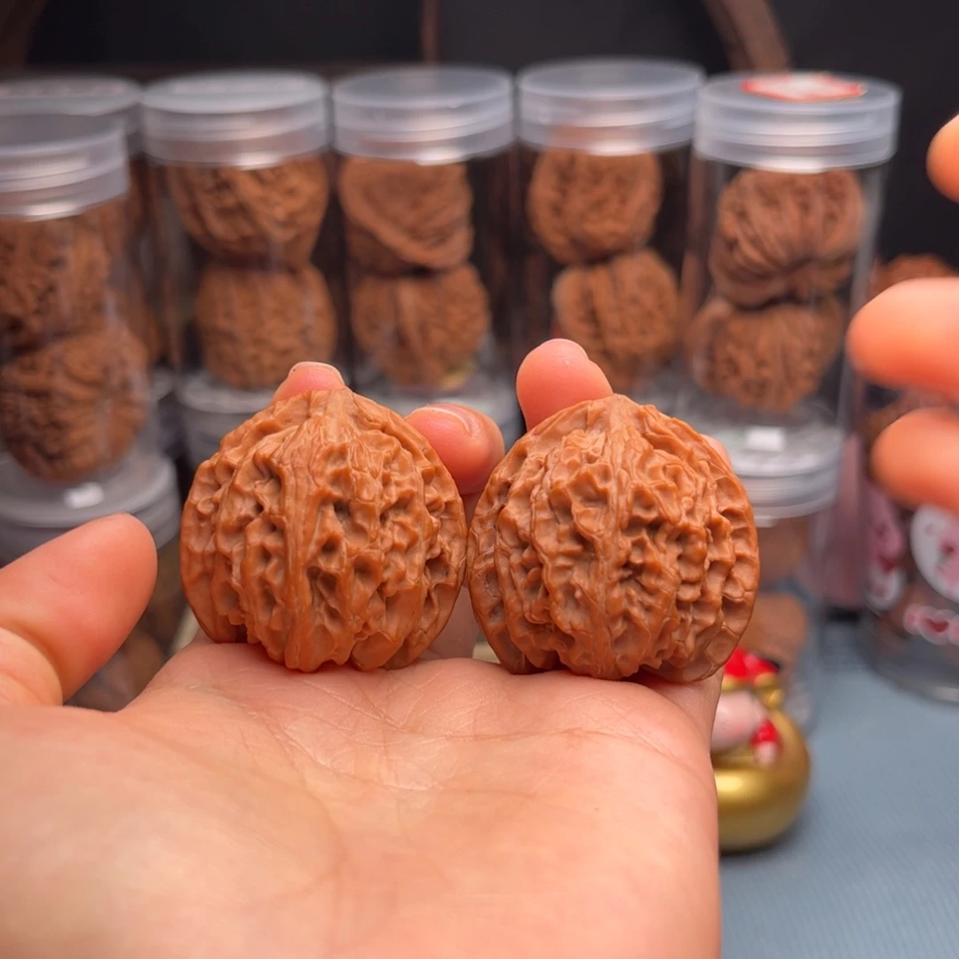 把件文玩核桃苹果园 37-36-37红皮 全品