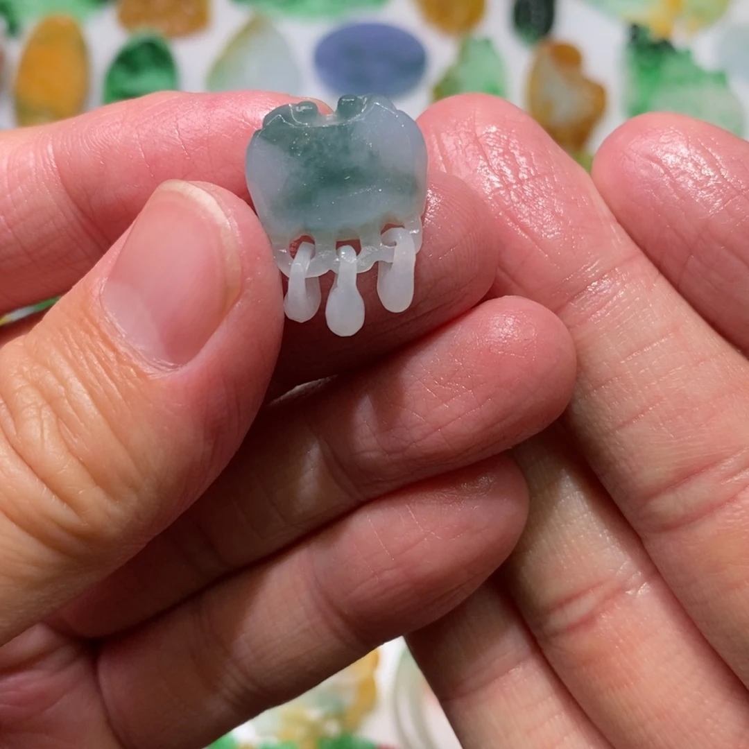 定制翡翠未镶嵌吊坠