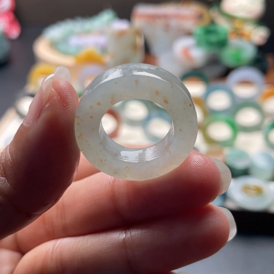 定制翡翠未镶嵌桂花