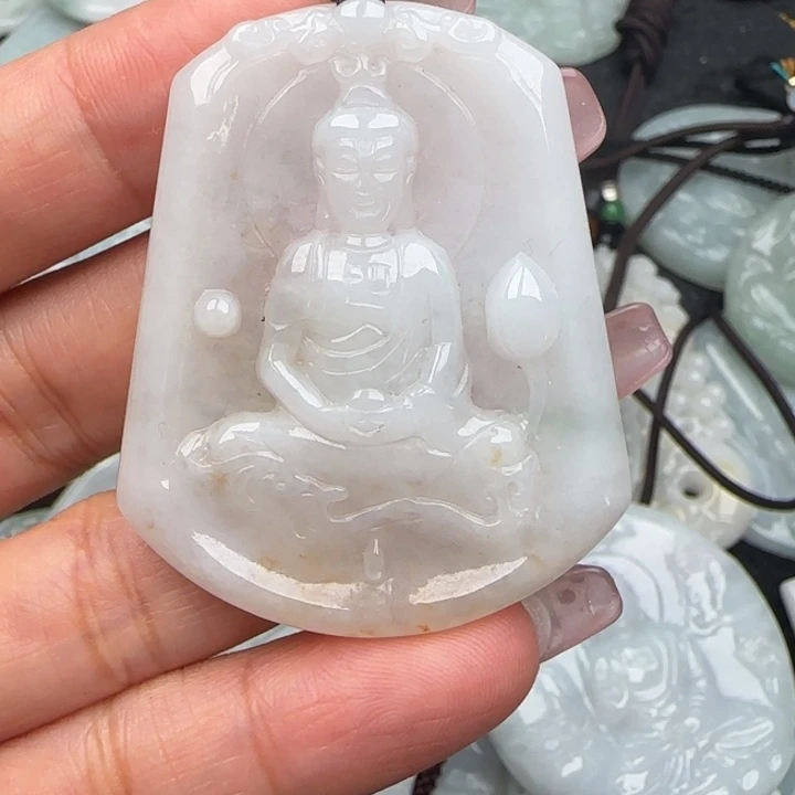 翡翠挂件未镶嵌大日