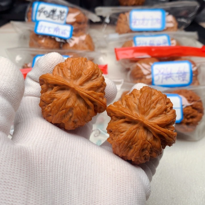 文玩核桃吊坠43苹果园