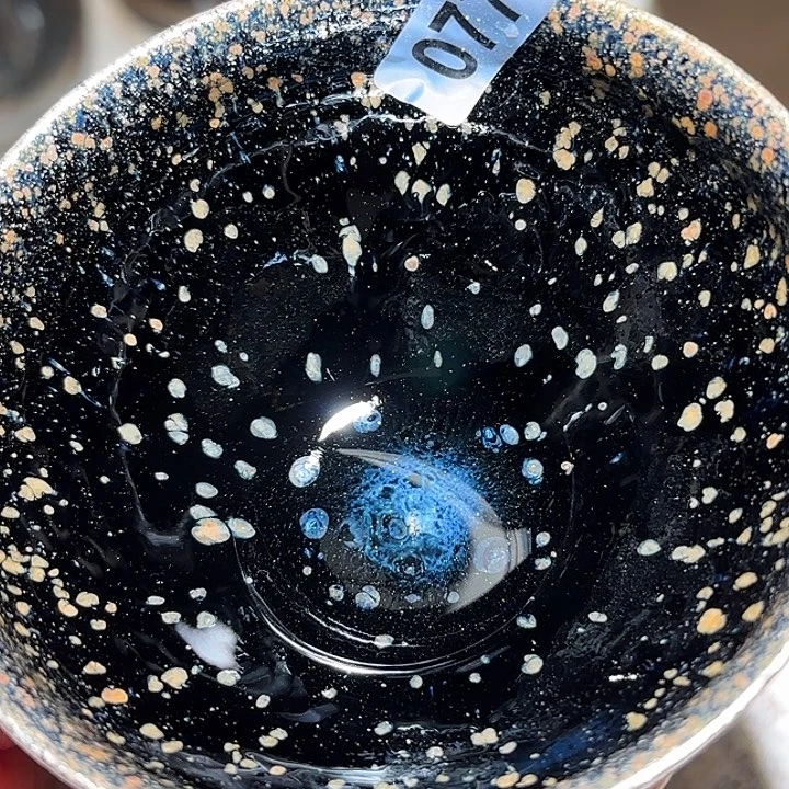 茶盏只有一天是真的开心