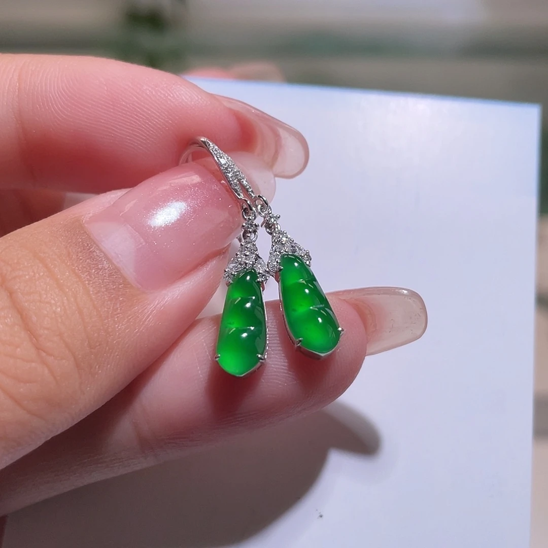 翡翠18K金镶嵌耳饰