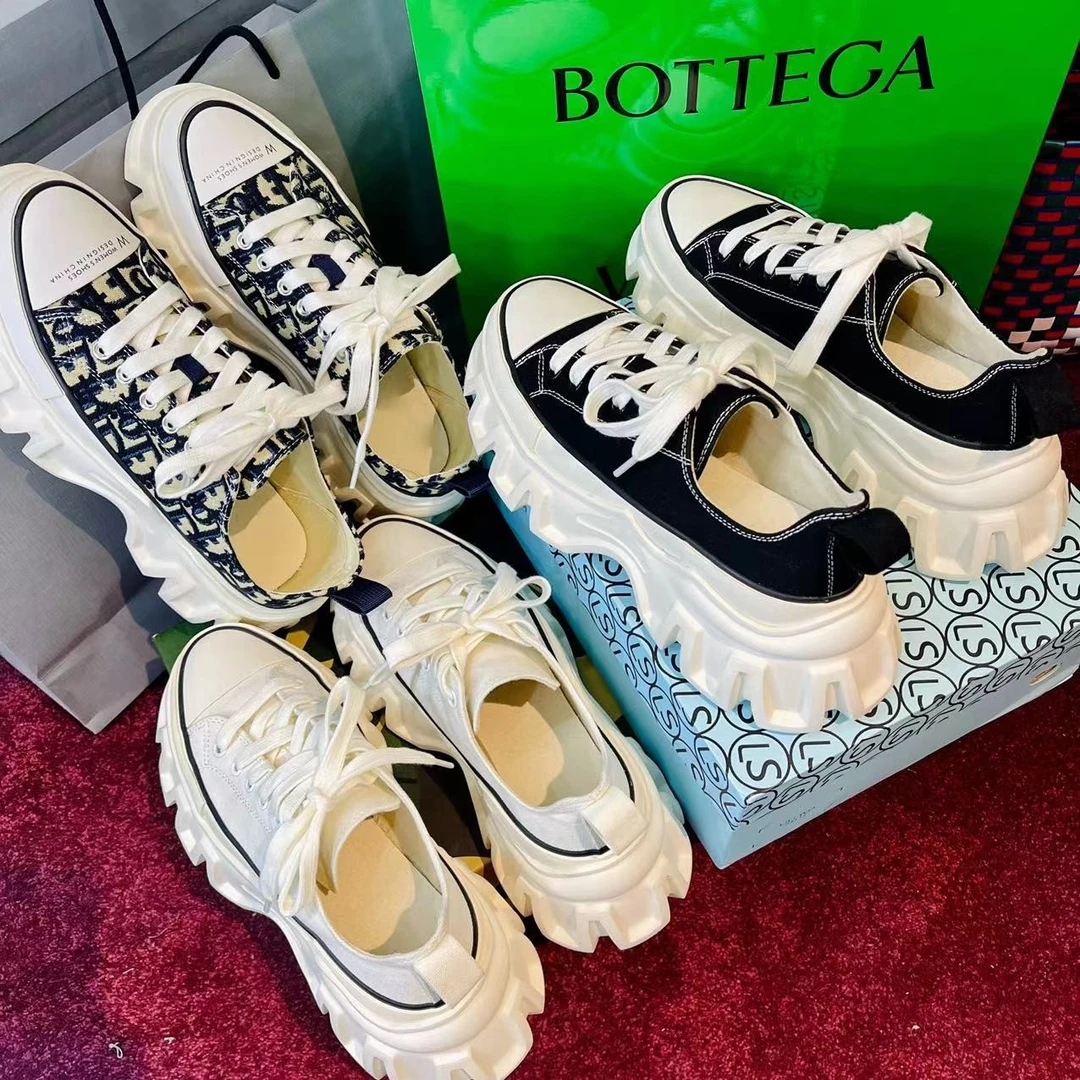 不理理 「光阴告白」夏季女鞋设计三色内厚底舒适帆布鞋 0001