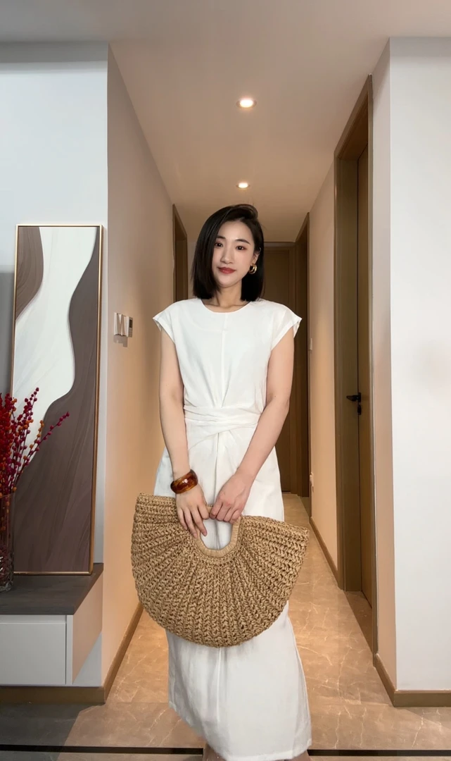 2025夏季新款女装高级极简老钱风显瘦气质连衣裙