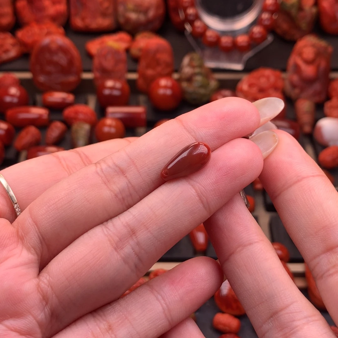 南红玛瑙未镶嵌原矿卡子