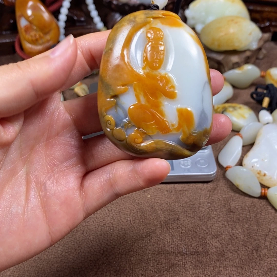 爱***玉和田玉未镶嵌把件